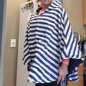 Poshmark navy and white poncho